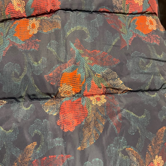 Sundance Floral Print Puffer Coat - Picture 5 of 9